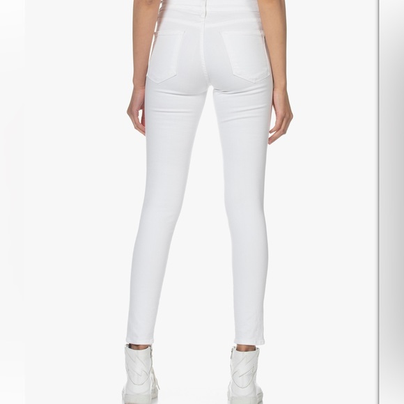 FRAME “Le Skinny de Jeanne” Distressed White Jeans - size 24 - Picture 4 of 8